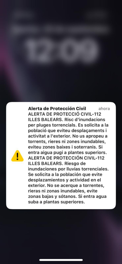 Mensaje de alerta de Protección Civil enviado a los móviles de Ibiza.