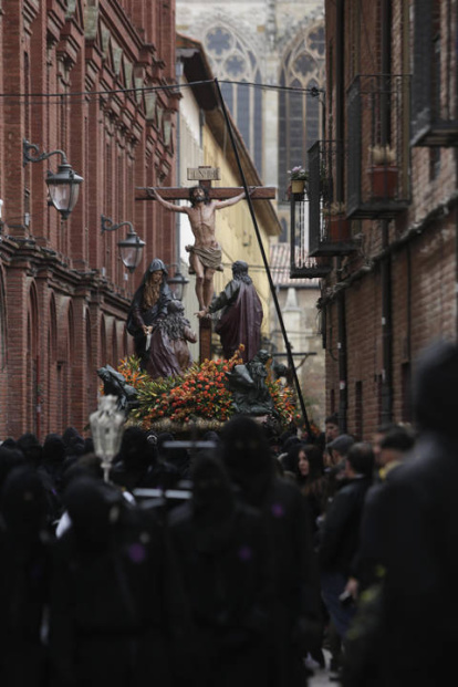 Procesión de los Pasos este Viernes Santo en León.