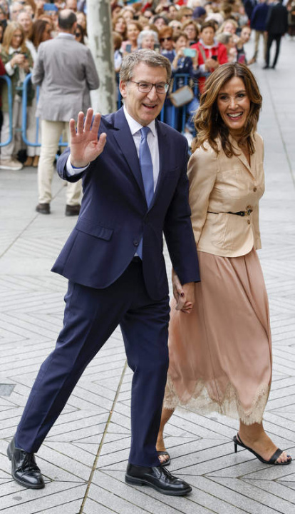 Núñez-Feijó y su mujer, Eva Cárdenas.