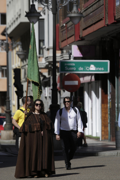La concentración de pendones culminó en San Isidoro.