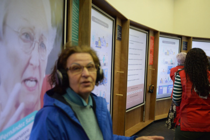 El centro trabaja con dos ejes principales centrados en la promoción, desarrollo y difusión de conocimientos, experiencias innovadoras y métodos de atención a personas mayores en riesgo de dependencia.