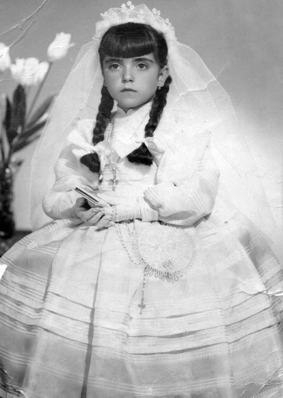 Isabel Carrasco hizo la comunión en Santibáñez del  Bernesga.