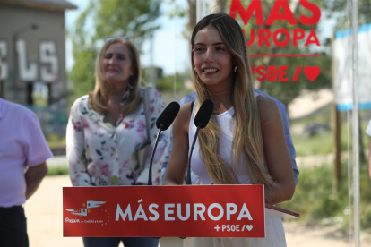 Claudia Alba, en el Anillo Verde de Ponferrada.