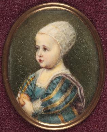 Realizado sobre una placa de marfil oval, este retrato presenta características más propias de la técnica de la acuarela que de la miniatura, ya que está realizada con pinceladas en ocasiones muy acuosas sobre el dibujo, como puede observarse en los ojos o en la puntilla del escote.