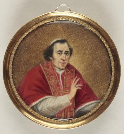Miniatura circular con retrato del papa Pío VII, girado levemente hacia su izquierda y dirigiendo su mirada al espectador, en actitud de bendecir, recortado sobre fondo dorado. Obra entregada en calidad de depósito por la Comisaría General del Patrimonio Artístico Nacional el 18 de junio de 1943.