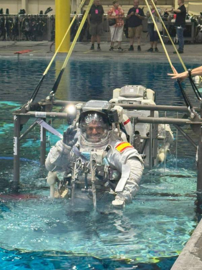 Entrenamiento del astronauta leonés.