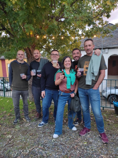 Imágenes de la fiesta para la celebrar el vino en Valtuille de Arriba