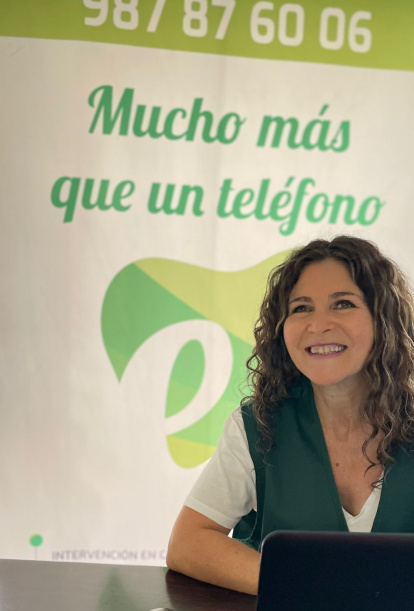 Inma Reyero es voluntaria y responsable de Comunicación del Teléfono de la Esperanza en León.