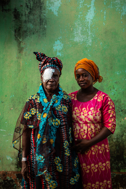 Una de las mujeres operadas.