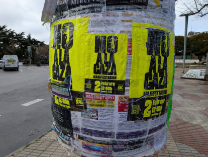 Carteles de la manifestación de este domingo en León.