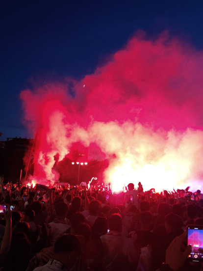 La afición de la Cultural celebra el ascenso a Segunda División de la Cultural en Guzmán.