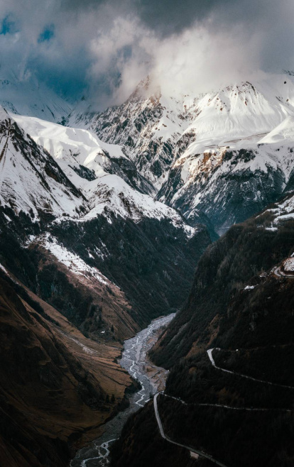 Carretera militar, Gran Cáucaso, Georgia.