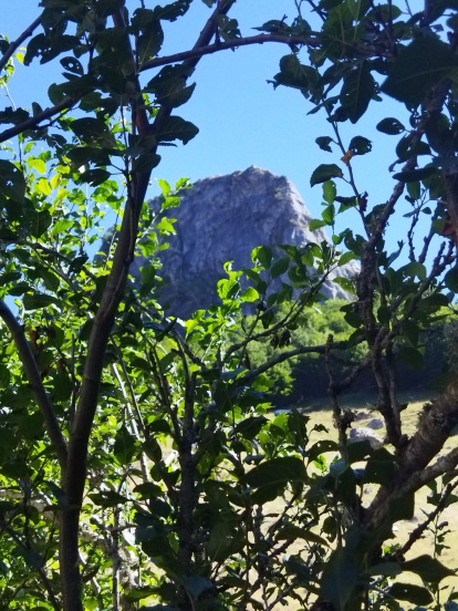 La Peña Mayor, uno de los monumentos naturales de Casasuertes.