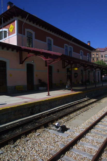 Estación de Feve en León en 2001.