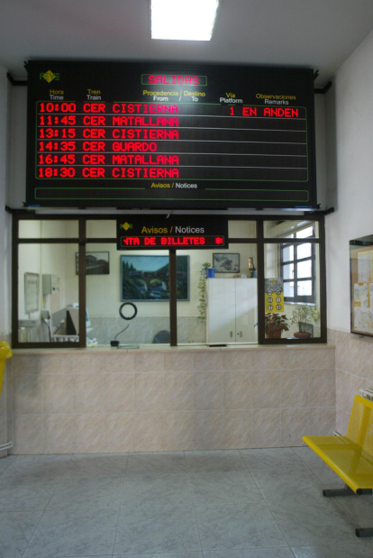 Interior de la estación de Matallana en el año 2002.