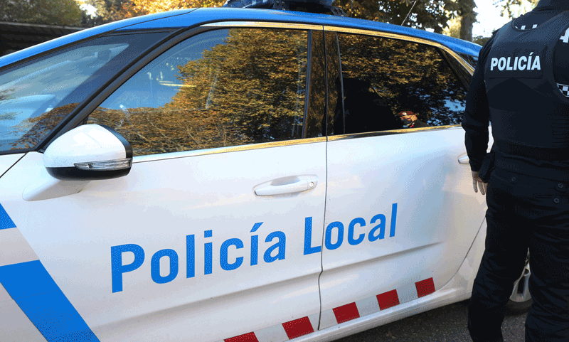 Vehículo de la Policía Local. RAMIRO