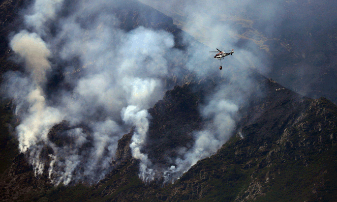 Fuego en Montes de Valdueza. ANA F. BARREDO